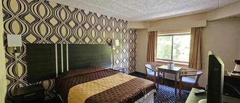 Individually decorated, free WiFi, bed sheets