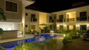 Deluxe-Maisonette | Außenpool