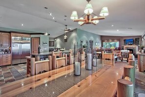 House, 5 Bedrooms, Bathtub, Mountain View (Wilderness Lodge House)