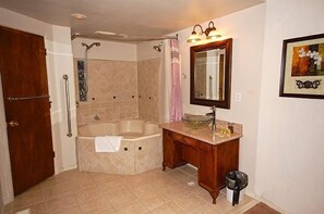 Casa, 4 habitaciones | Baño | Toallas 