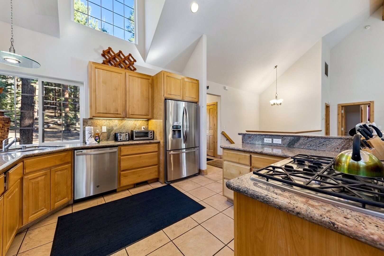 Casa, 4 dormitoris | Cuina privada | Frigorífic petit, microones, forn i placa de cuina 