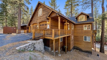 House, 4 Bedrooms | Bahagian luar