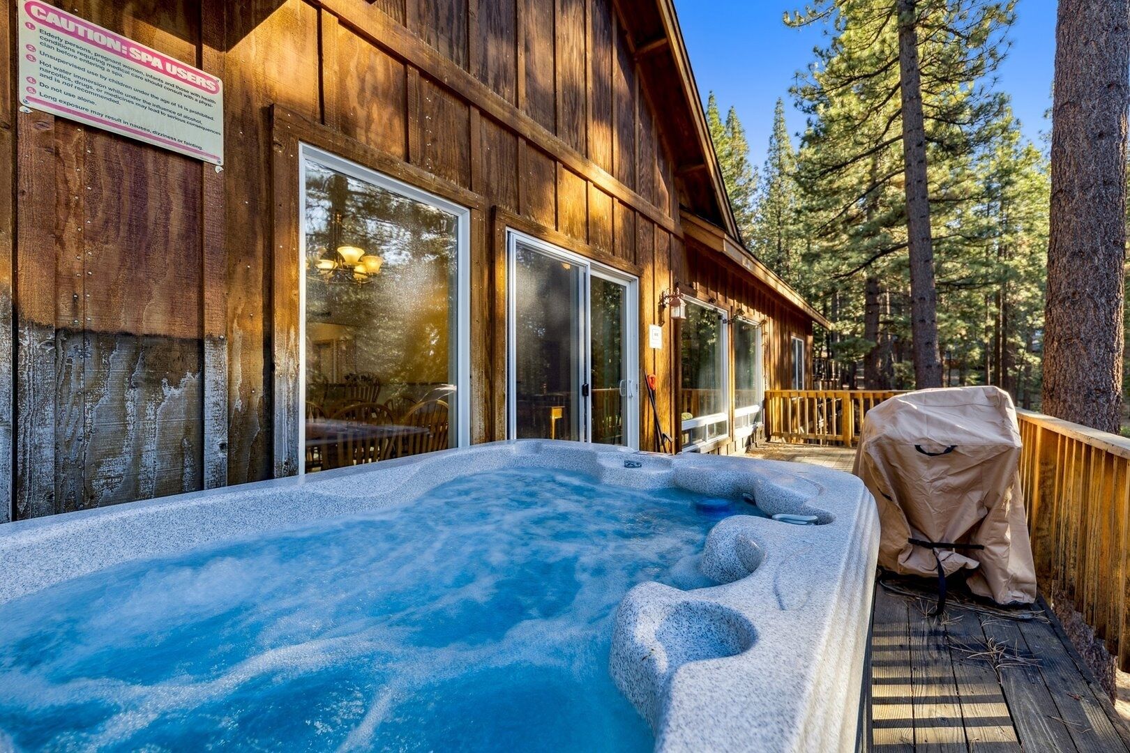 Maison, 4 chambres | Bain à remous extérieur