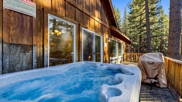 House, 4 Bedrooms | Tab spa terbuka