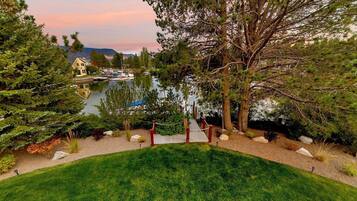 ํ์ฐ์ค, ์นจ์ค 3๊ฐ | ์๋ฐ ์์ค ๊ตฌ๋ด