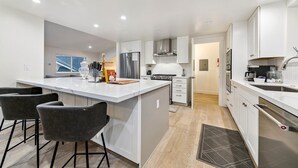 House, 3 Bedrooms | Private kitchen | Coffee/tea maker, microwave, oven - 1928 Marconi  Way 3 Bedroom Home (South Lake Tahoe)