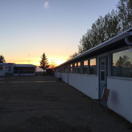 Exterior. Raval Paradise Motel & RV Park