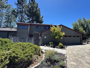 Talo, 4 makuuhuonetta | Ulkopuoli