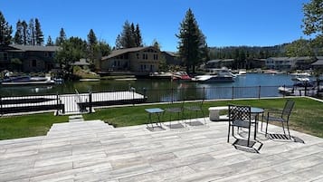 House, 4 Bedrooms | Outdoor dining