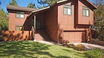 Maison, 4 chambres | Extérieur