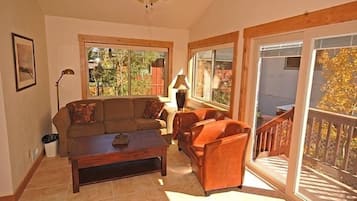 Maison, 4 chambres | Intérieur