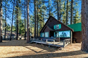 Rumah, 6 kamar tidur | Teras/patio