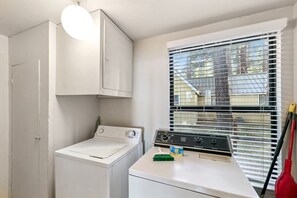 Rumah, 6 kamar tidur | Interior