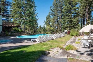 Pool - 3411 Pine Hill Road 3 Bedroom Home by RedAwning (South Lake Tahoe)