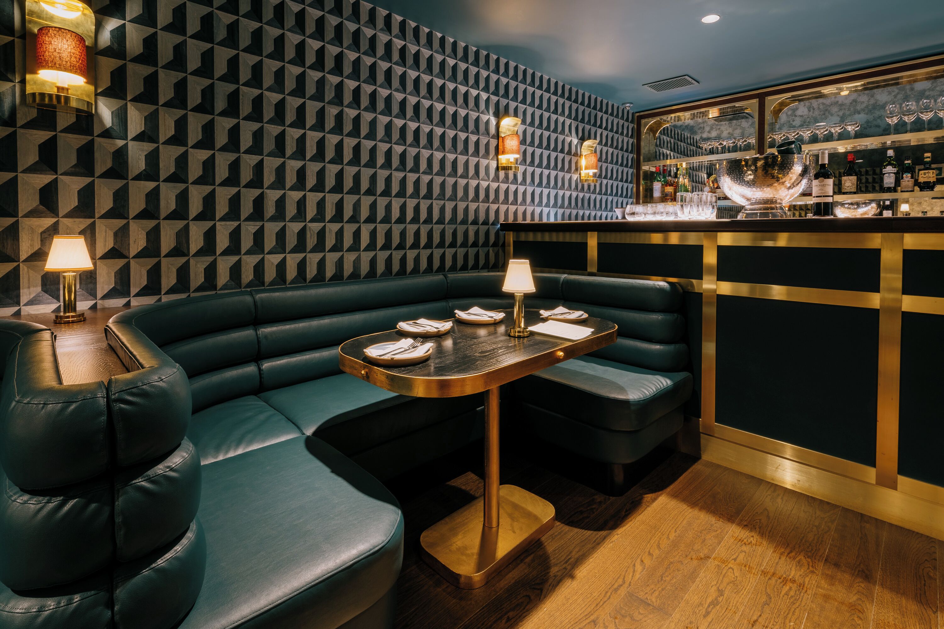 2 quầy bar/khu lounge 