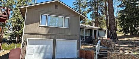 House, 3 Bedrooms | Exterior
