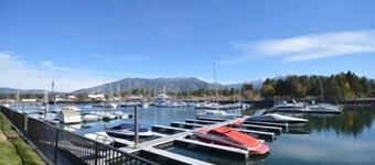 489 Ala Wai, 48 3 Bedroom Condo by RedAwning