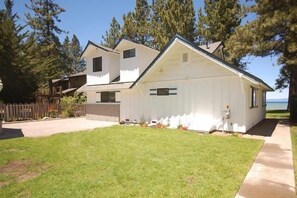House, 4 Bedrooms | Exterior