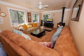 House, 4 Bedrooms | Interior - 930 Rubicon Trail 4 Bedroom Home by RedAwning (South Lake Tahoe)