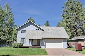 House, 4 Bedrooms | Exterior