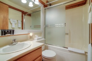 Condo, 1 Bedroom | Bathroom