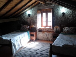 Villa, 4 Bedrooms | 4 bedrooms, soundproofing, iron/ironing board, cribs/infant beds - Historical Charming Vintage Villa with 4 bedrooms & country views 4 Villa by RedAwning (Alcobaça)