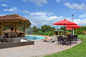 Indoor pool, sun loungers