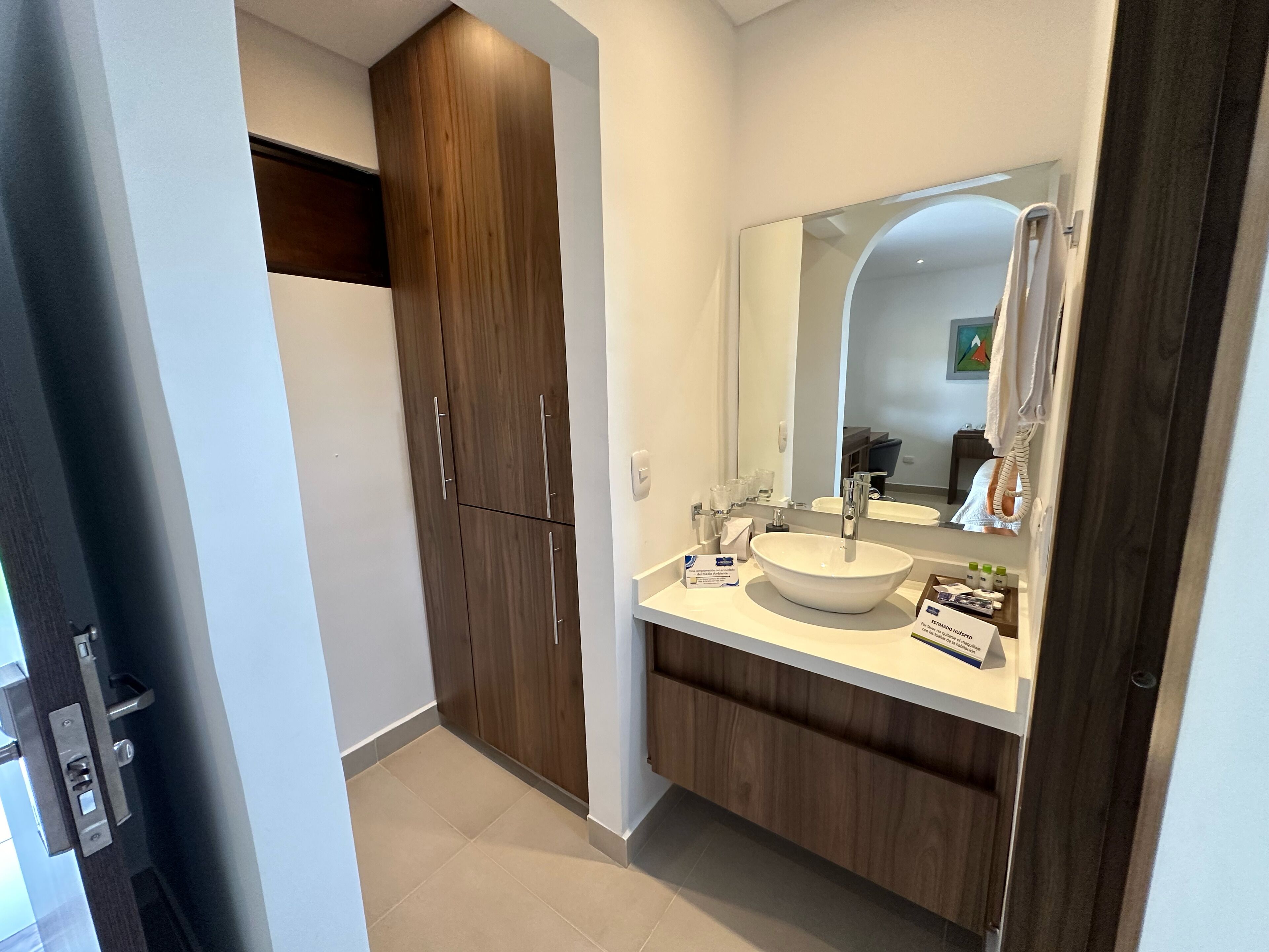 junior double room | bathroom | shower, free toiletries, hair dryer, towels