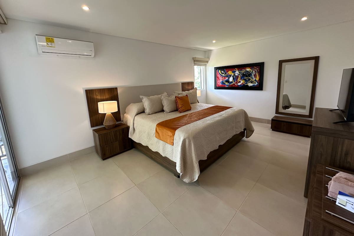 1 bedroom, minibar, in-room safe, free WiFi