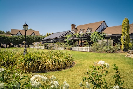 Premier Room, Queen Accessible | Street view