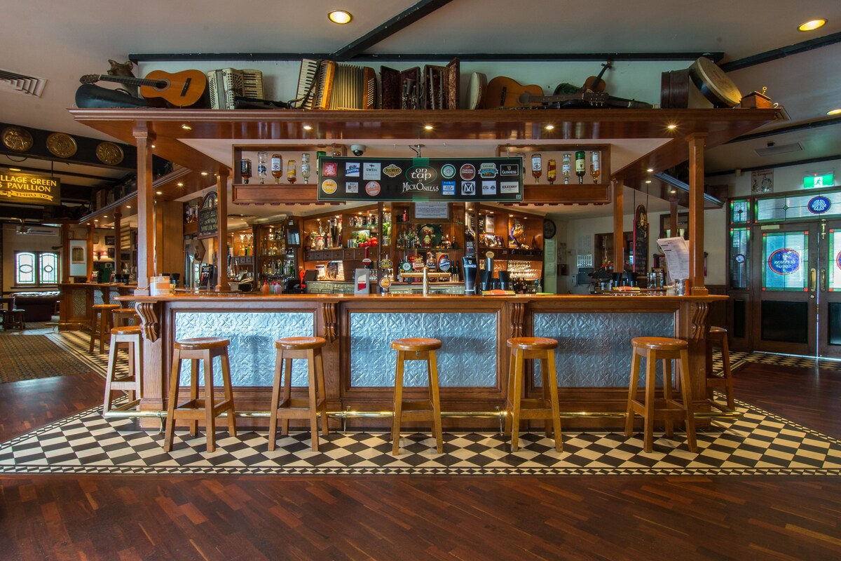 Mick O'Shea's