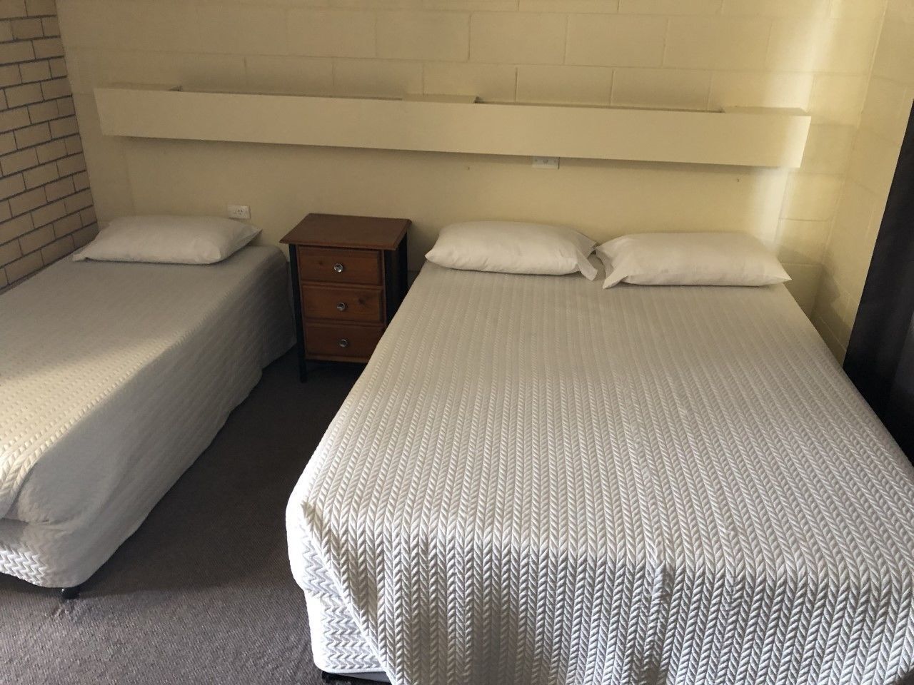 Premium bedding, desk, soundproofing, bed sheets