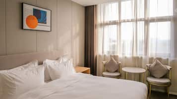 Deluxe Double Room, 1 Queen Bed | Desk, blackout drapes, free cribs/infant beds, free WiFi