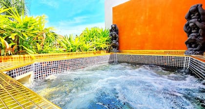 HIDELAND Luxury Pool Villa Pattaya Walking Street 5 Bedrooms