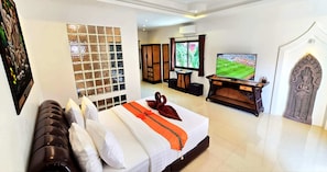 Luxury Villa, Private Pool | 5 bedrooms, Frette Italian sheets, premium bedding, memory foam beds