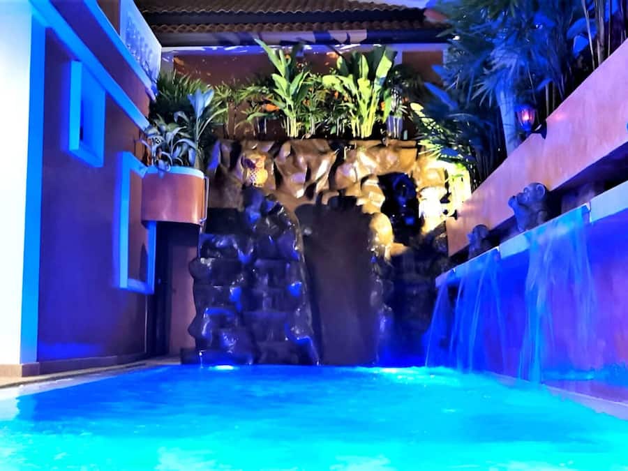 Outdoor pool, sun loungers