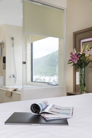 Dusche, Regendusche, kostenlose Toilettenartikel, Haartrockner