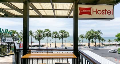 The Bedrooms Hostel Pattaya