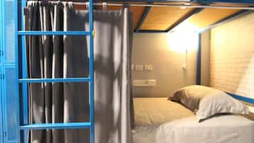 8 Bed Mixed Dorm Shared Bathroom | 무료 WiFi