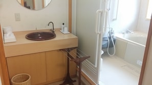 Japanese Style Room | Bathroom sink