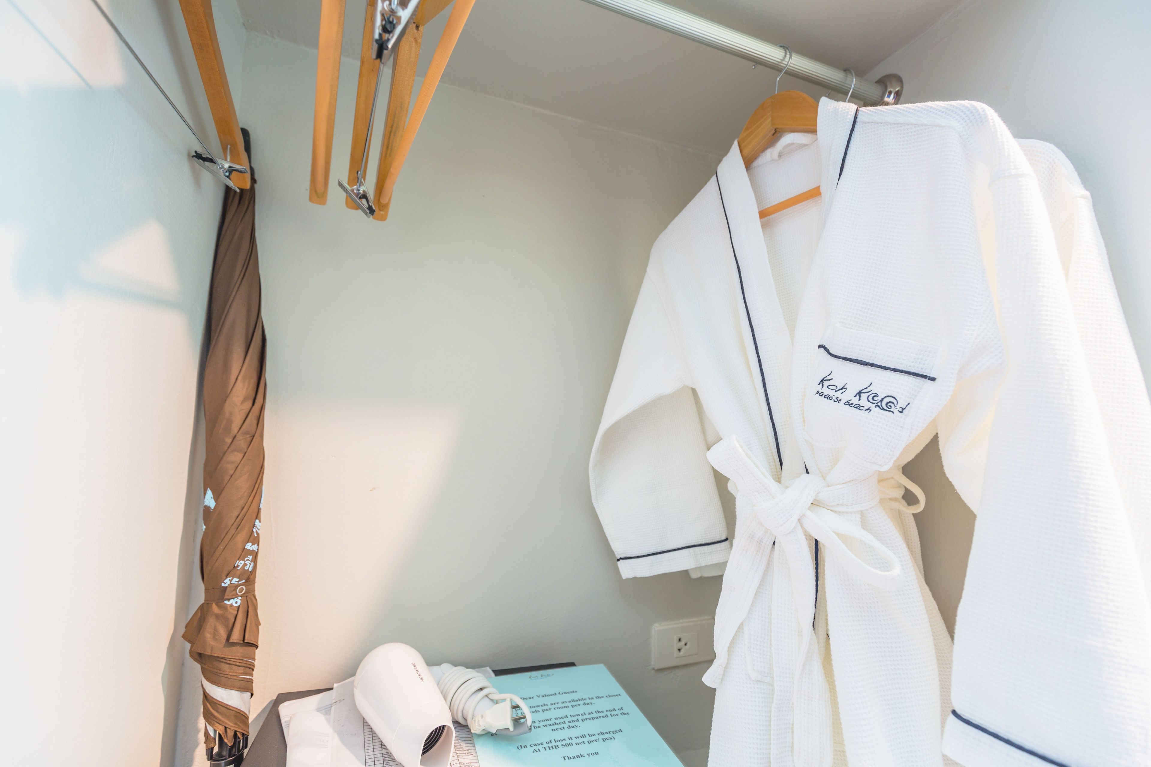 hypo-allergenic bedding, minibar, in-room safe, blackout curtains