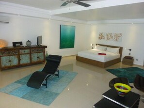 Habitación Premier | Artículos del minibar gratis y caja de seguridad en la habitación