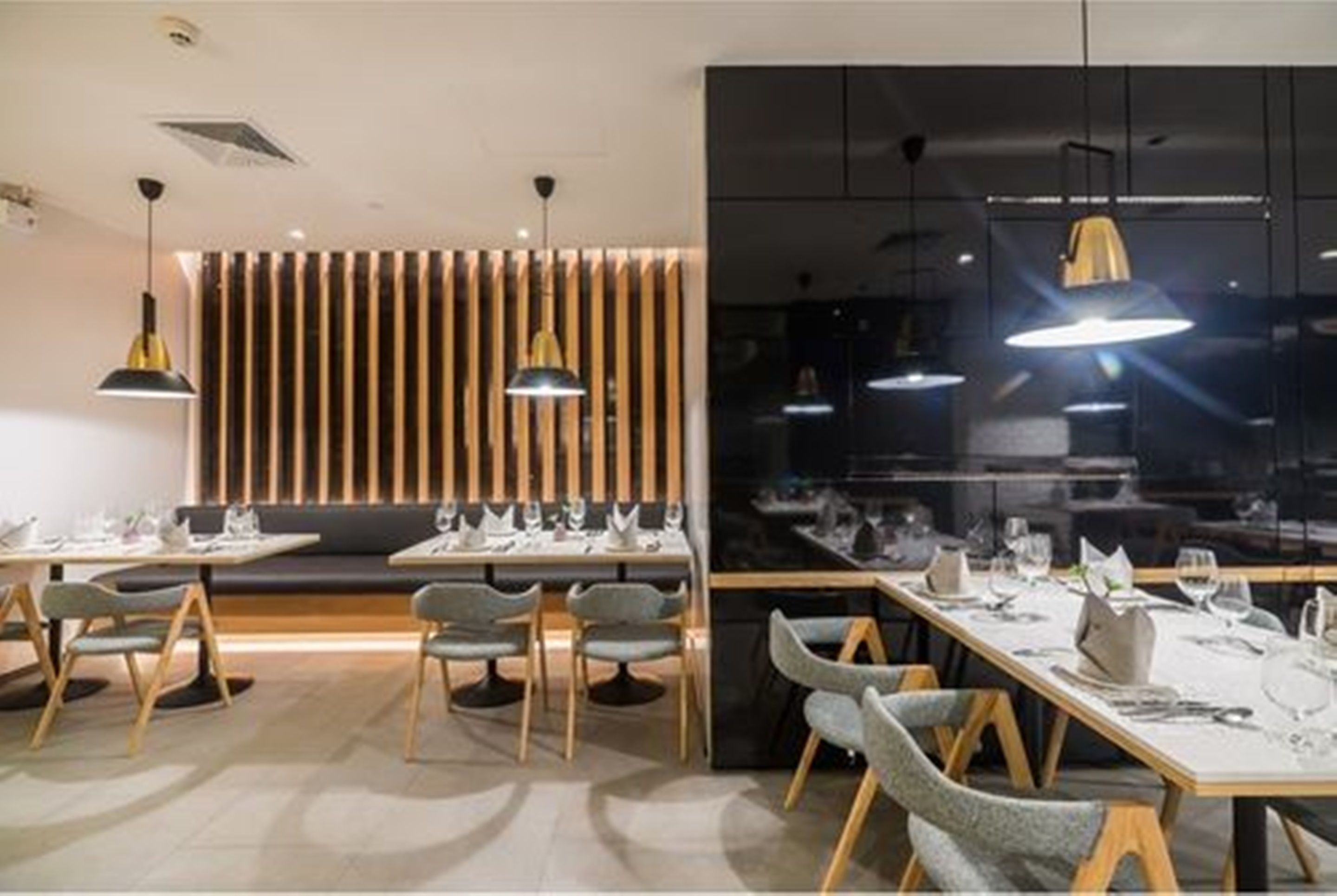 breakfast, lunch, dinner served; thai cuisine