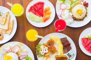 Free local cuisine breakfast - Villa Savvoya Seminyak Bali (Seminyak)