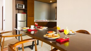In-room dining - Villa Savvoya Seminyak Bali (Seminyak)