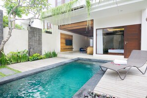 7 outdoor pools - Villa Savvoya Seminyak Bali (Seminyak)