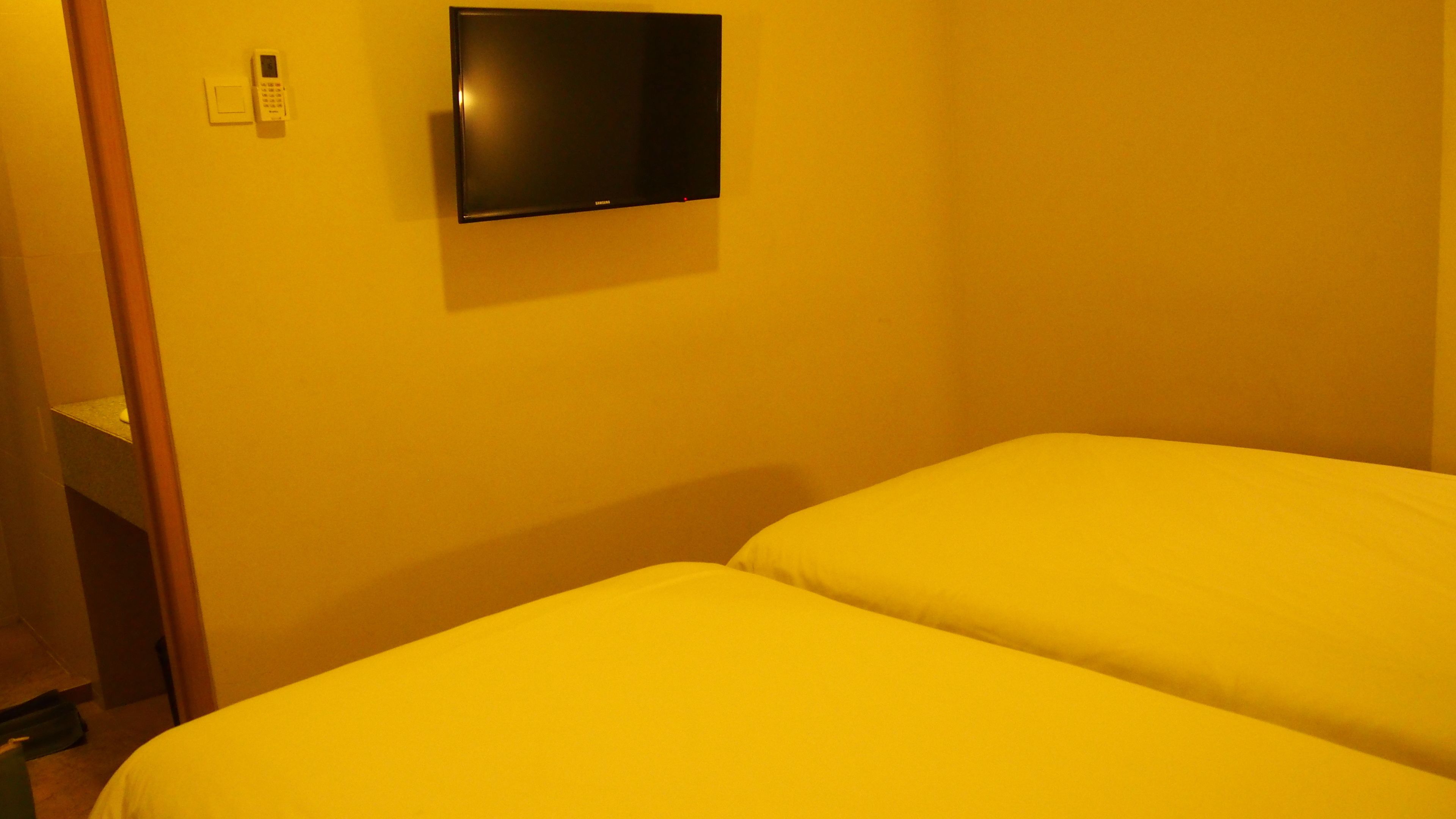 standard room | room amenity