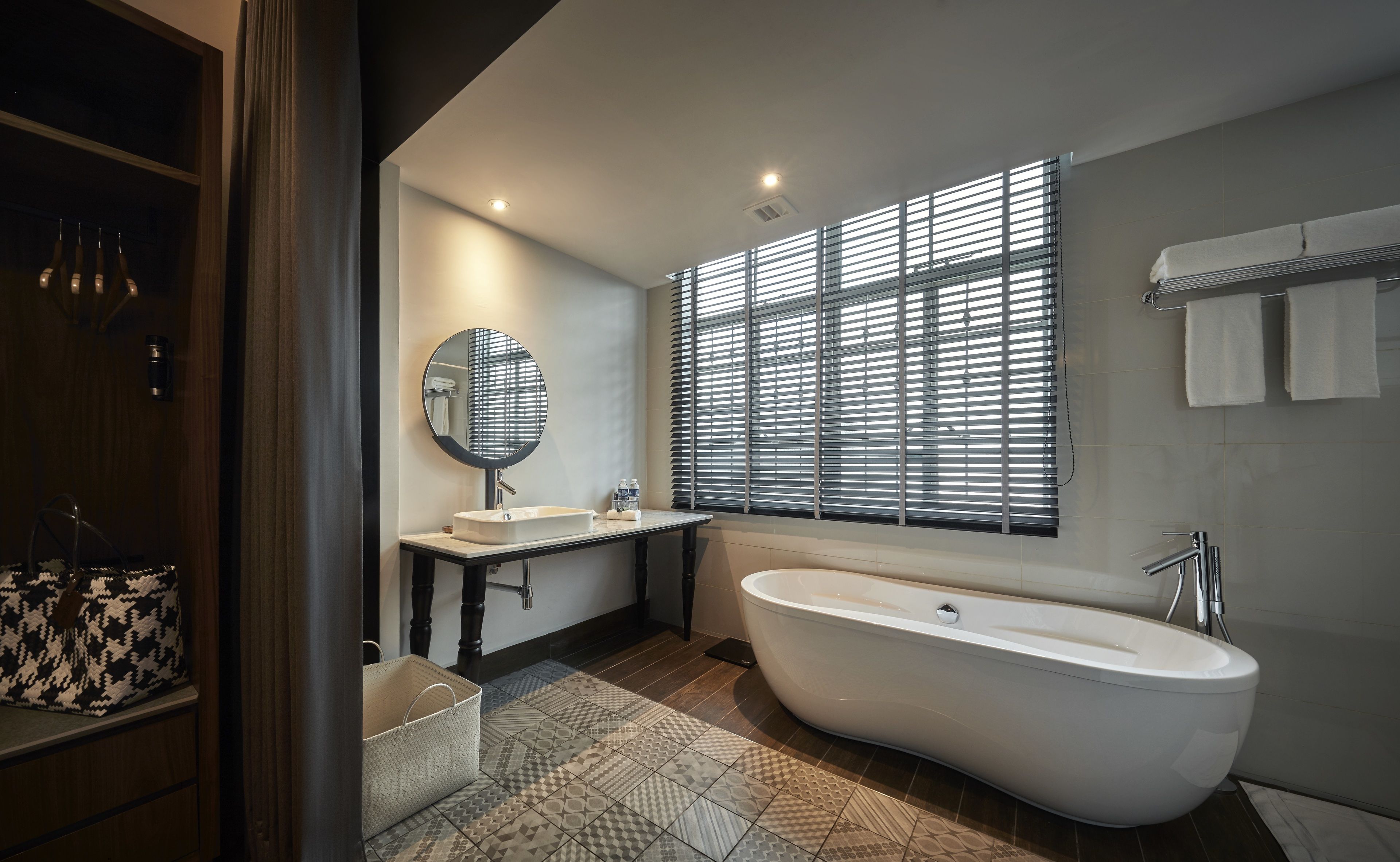 suite | bathroom | shower, free toiletries, hair dryer, dressing gowns