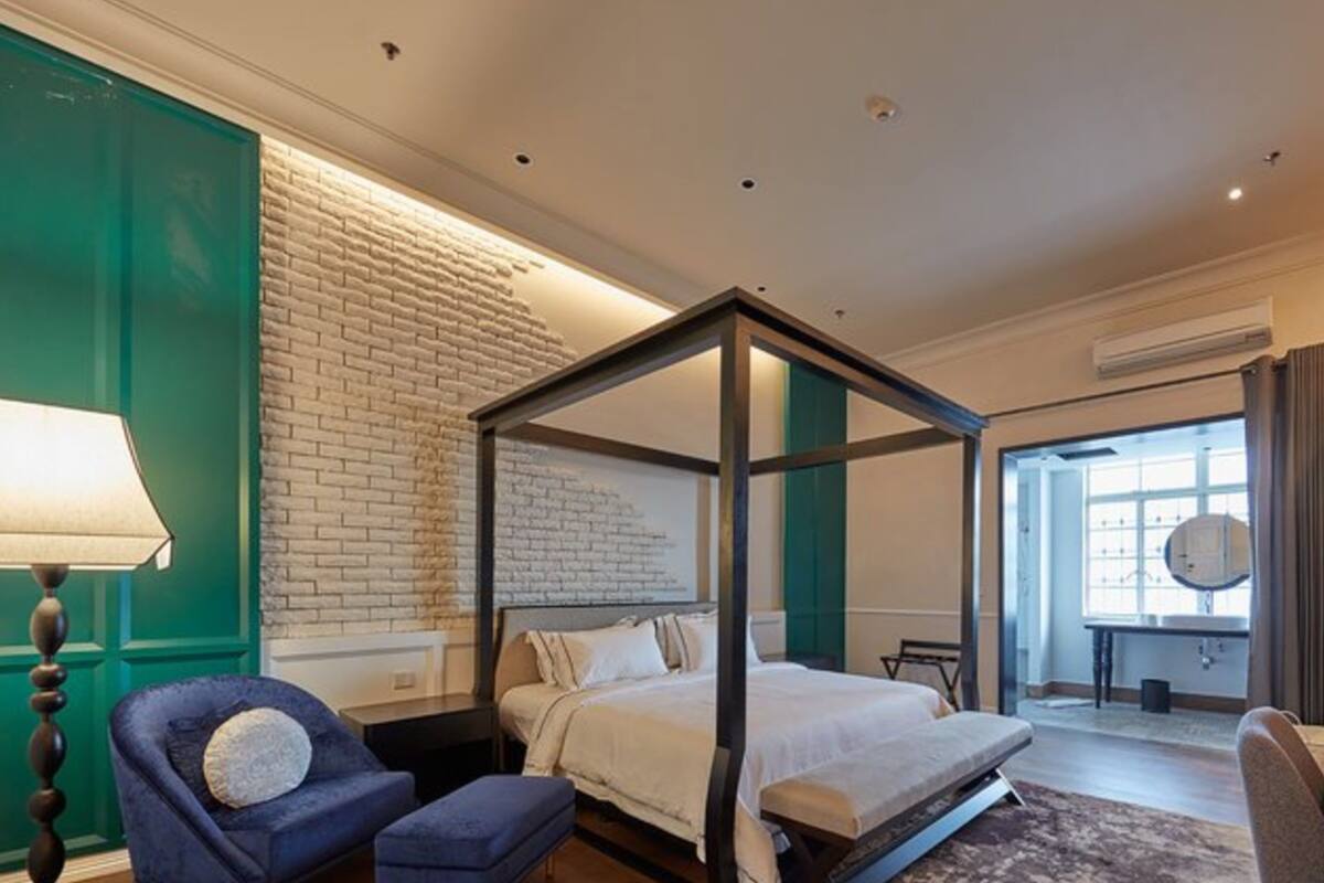 suite | in-room safe, desk, iron/ironing board, free wifi