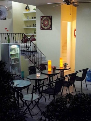 Terrace/patio - Villa Tona Phuket (Karon)
